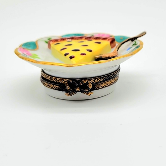 Limoges Accents Authentic Limoges Slice Of Pie Trinket Box Peint